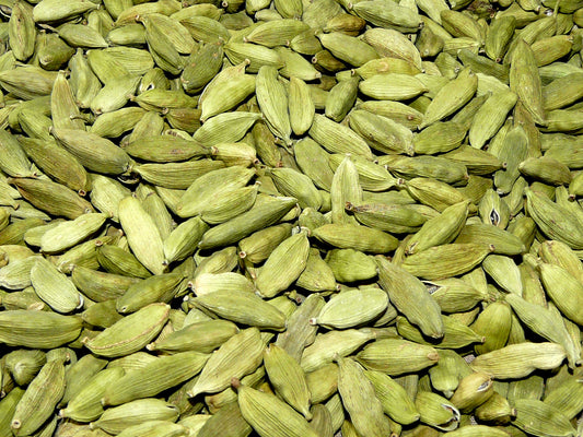 Green Cardamom Pods packed in the UK